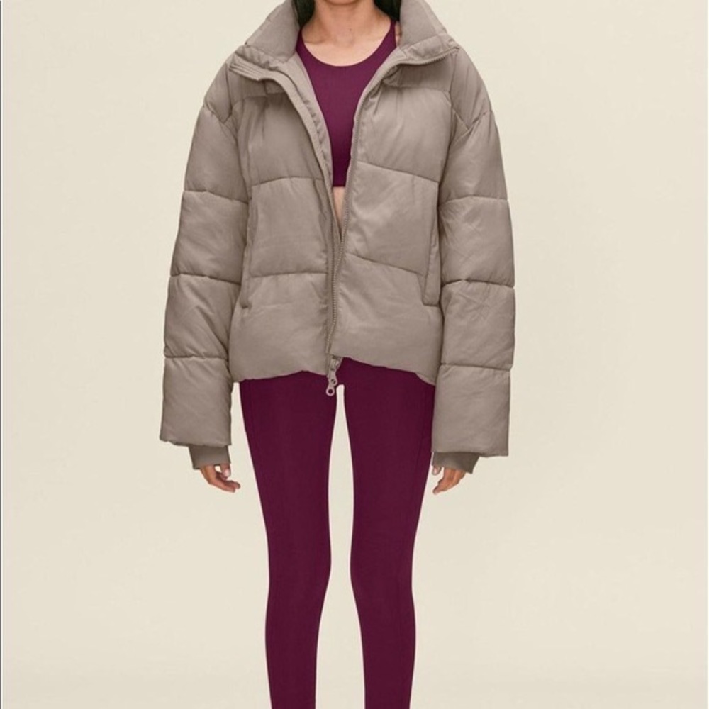 Girlfriend Collective Classic Puffer in Limestone